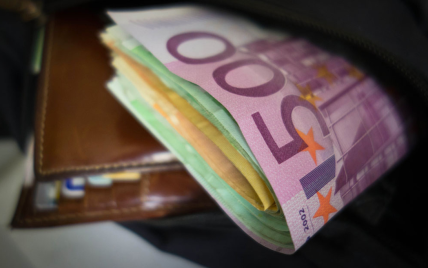 Середня зарплата українців у Європі сягає 1000 євро