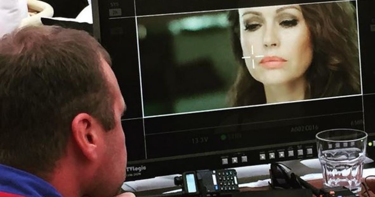 Ирина Безрукова примерила яркий образ в фотосете / © instagram.com/bezirina