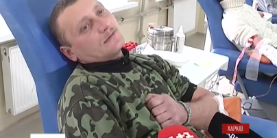 Постраждалих унаслідок ДТП бійців доправляють до Харкова