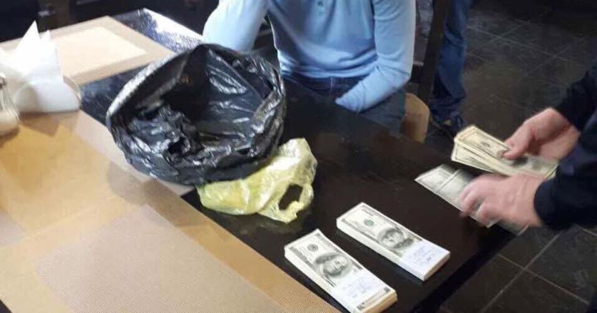 Правоохоронці затримали трьох "ділків" на продажі посади директора держпідприємства на Харківщині