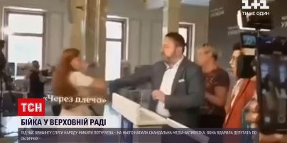 Новини України: під час брифінгу в Раді журналістка напала на Потураєва
