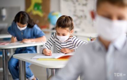 В Киевской области более 140 школьников болеют коронавирусом