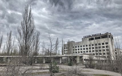 Ночь, когда мертвый город оживает: в Припяти вспомнили трагедию на Чернобыльской АЭС