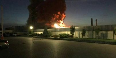 В Белой Церкви сильный огонь атаковал производственные помещения фармацевтического завода "Биофарма"
