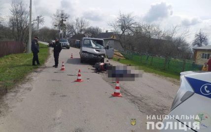 Мужчина погиб на месте: в Ровенской области пьяный водитель сбил семейную пару, которая ехала на скутере (фото)