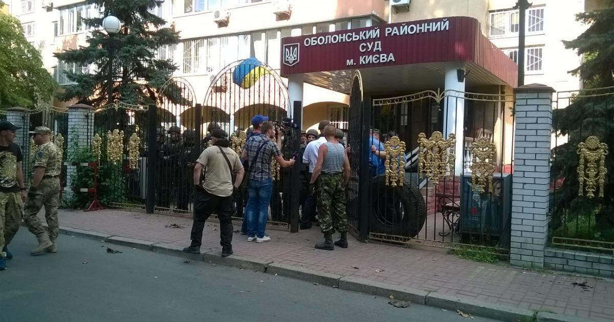 Адвокати "торнадівців" заперечують, що ті поливали суддів і прокурорів фекаліями