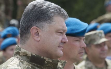 Из плена боевиков в скором времени могут освободить украинца-инвалида - Порошенко