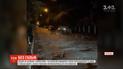 В Черновцах водитель на большой скорости сбил электроопору и скрылся