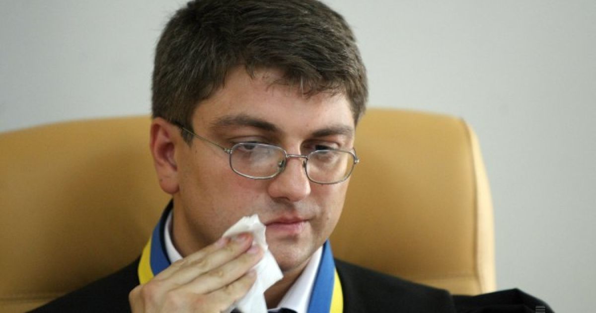 Кирееву до сих пор начисляют минимальную зарплату.