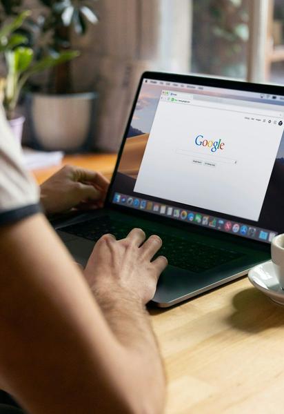 Після масштабного збою Cloudflare відновила роботу: що сталося з X, Google, Spotify та YouTube