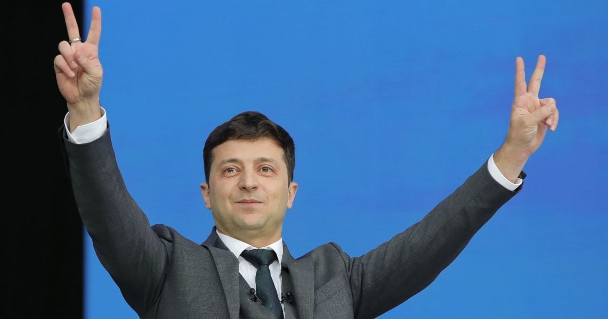 "Хорошо кушайте и носите шляпу": Зеленский поздравил украинских спортсменов с началом Олимпиады