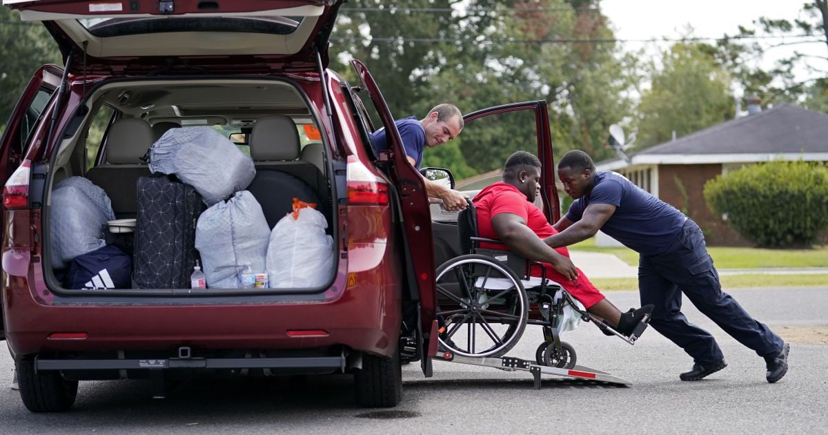 Ураган "Лаура" у США: вже 16 загиблих