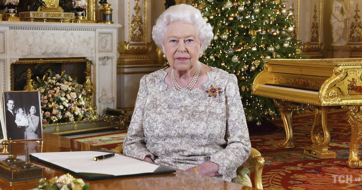 Королева Елизавета II