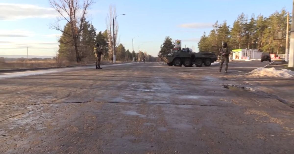В Счастье почти полтысячи силовиков провели спецоперацию