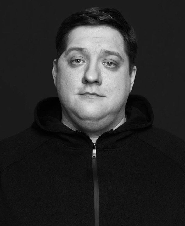 Роман Попов