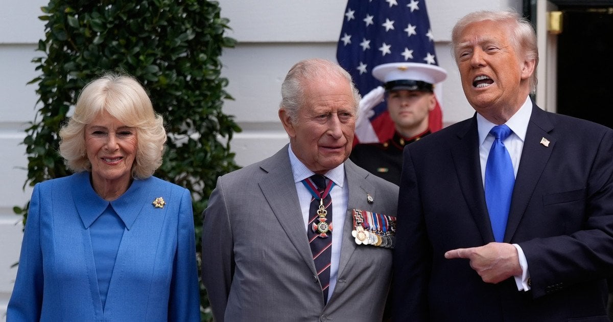 Король Чарльз ІІІ та королева Каміла під час зустрічі з Трампом