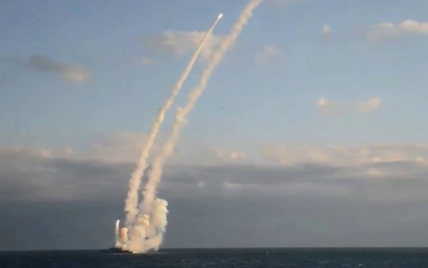 В России показали, как с кораблей запускали ракеты по Украине (видео)