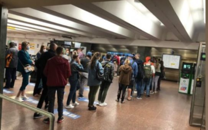 Локдаун в Киеве: столичный метрополитен может ввести ограничения в час пик