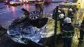 З'явилося відео, як фура розірвала легковик у Києві