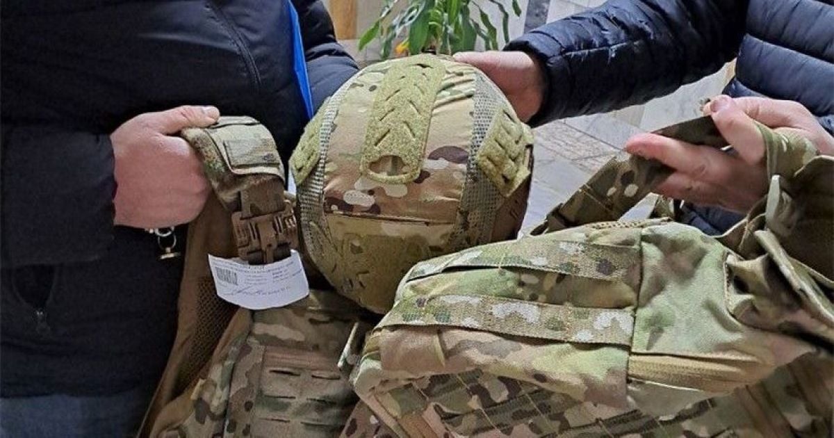 У Києві рецидивіст обікрав автомобіль волонтерського фонду / © Полиция Киева / Facebook
