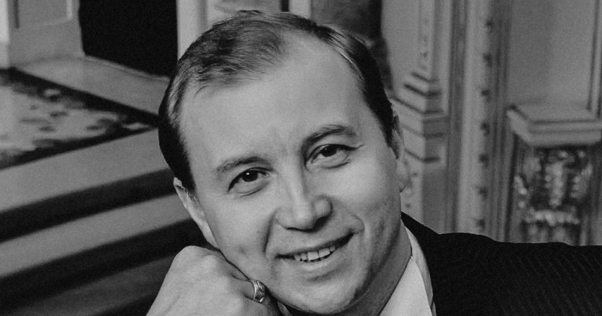 Владислав Горай