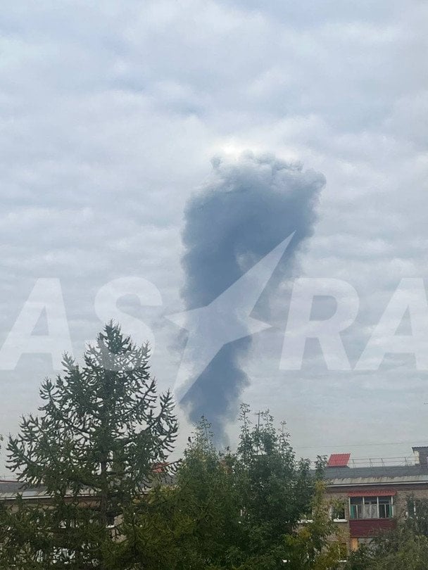 Дим від пожежі після атаки на «Газпром нафтохім Салават» / © російські телеграм-канали