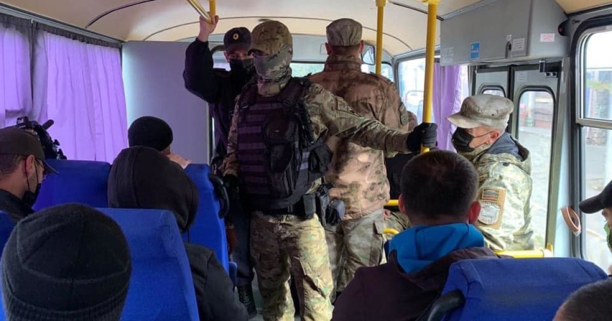В анексованому Криму силовики затримали 19 кримських татар