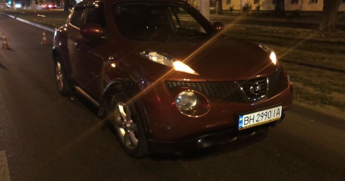 В Одесі п'яна слідча спричинила ДТП і задирала спідницю