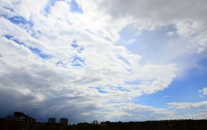 Погода на п'ятницю: синоптики обіцяють мінливу хмарність та плюсову температуру