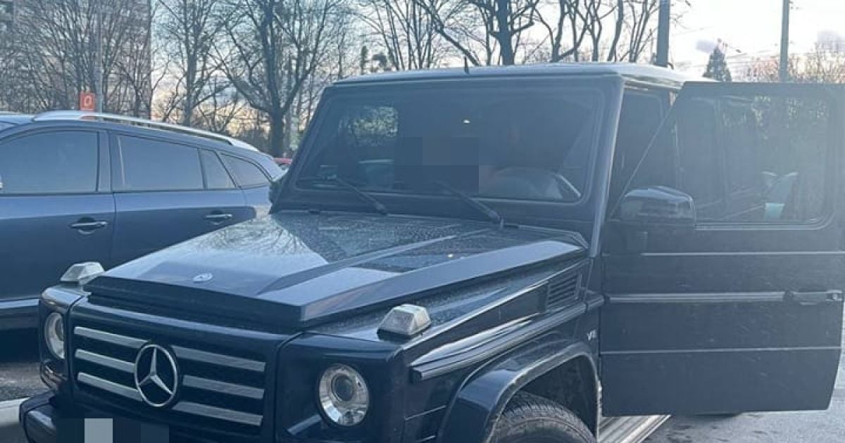 По улицам Львова ребенок катался на Mercedes-Benz: что сказал отец
