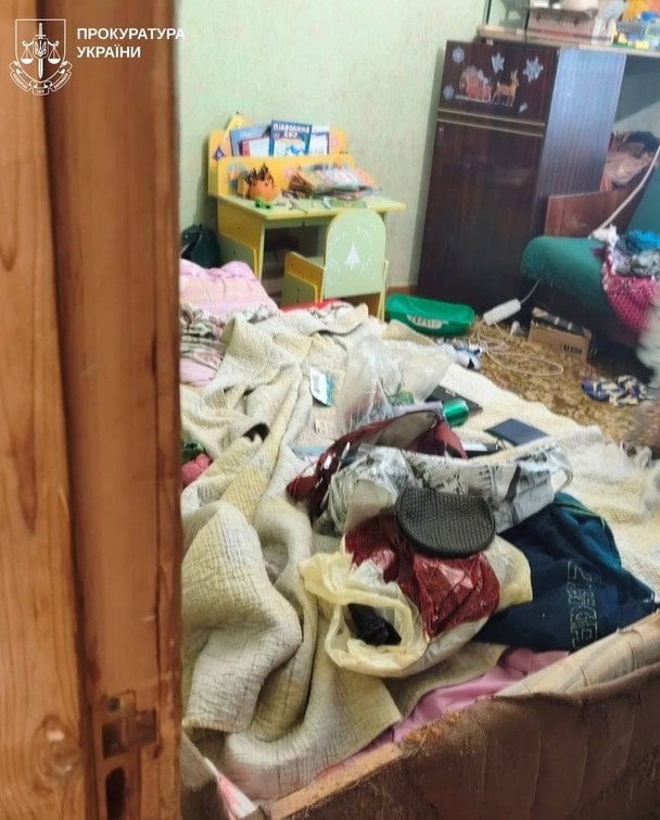 Умови, в яких жив 6-річня хлопчик / © Харківська обласна прокуратура