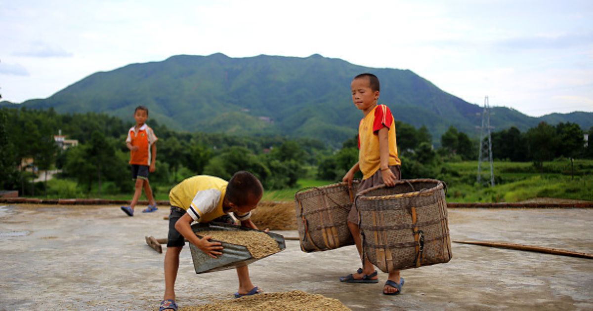 Иллюстрация. Родители в селах часто оставляют детей без присмотра