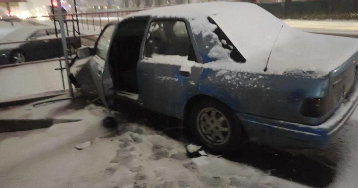 У передмісті Києва п'яний водій збив на смерть жінку