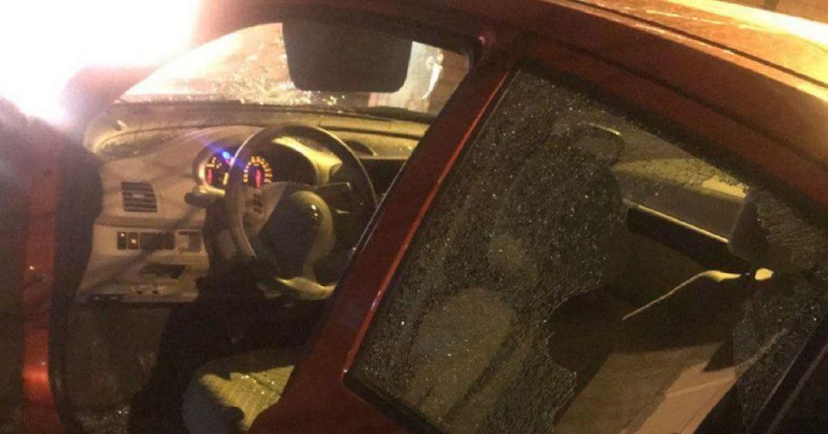 Підлітки понівечили і пограбували півдесятка автівок у Дніпрі