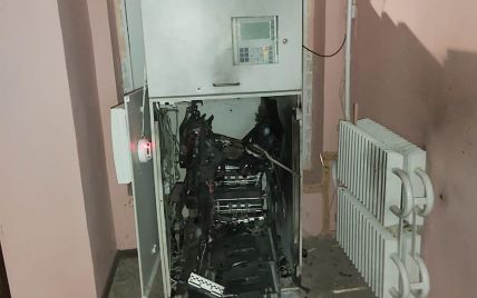Под Харьковом неизвестные подорвали банкомат