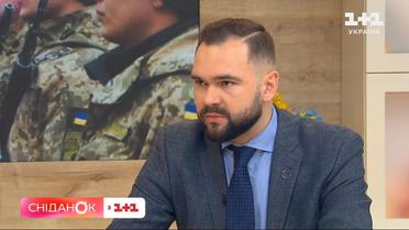 Адвокат Андрій Новак про бронювання співробітників, вручення повісток і заборона на виїзд посадовців