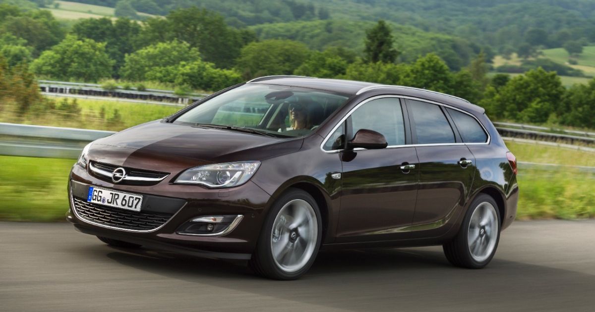 Opel Astra Sports Tourer c инновационным двигателем приехал в Украину