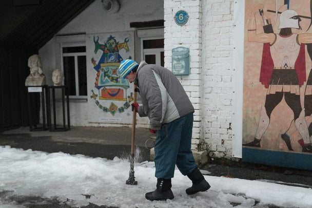 Сергій Гробовий на роботі / © Суспільне