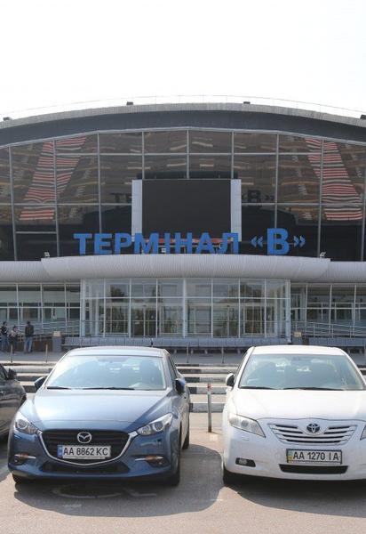 Українці подорожують, незважаючи на карантин: в аеропорту "Бориспіль" збільшився пасажиропотік