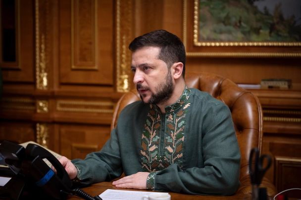 Володимир Зеленський у вишиванці Velych / © Володимир Зеленський Instagram