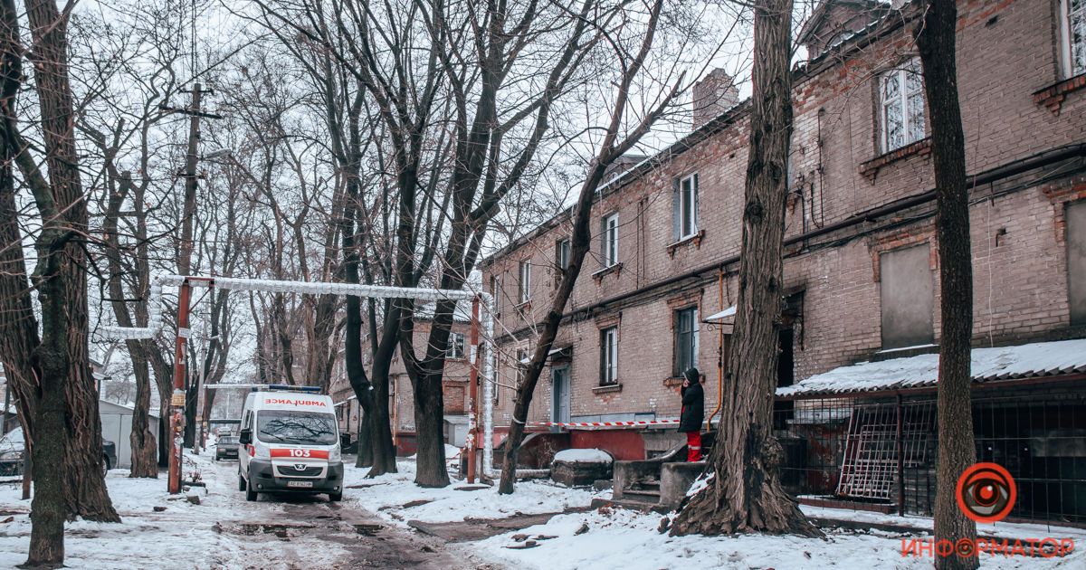 В Днепре женщина повесилась в подъезде