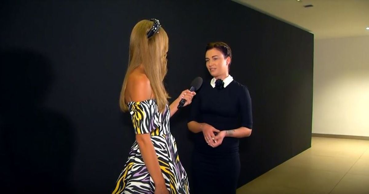 Үйде жетілген орыс әйелдерімен жыныстық қатынас