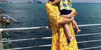 В бикини-бандо и с сыном: Катя Осадчая показала, как проводит время в Одессе