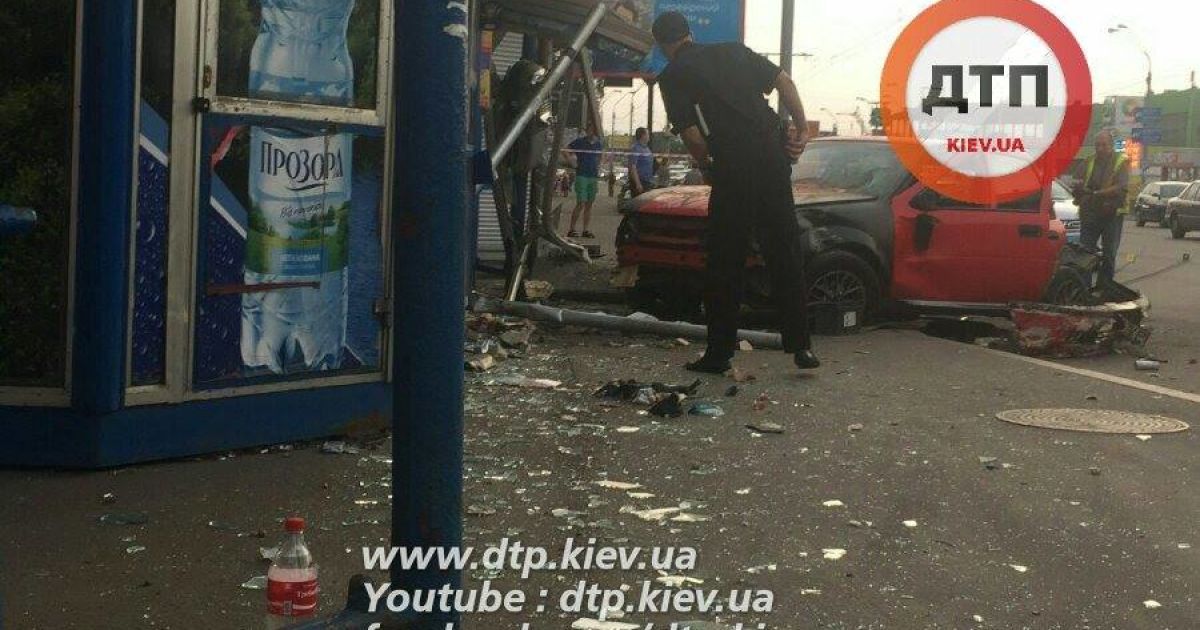 Авария в Киеве_7 / © facebook.com/dtp.kiev.ua