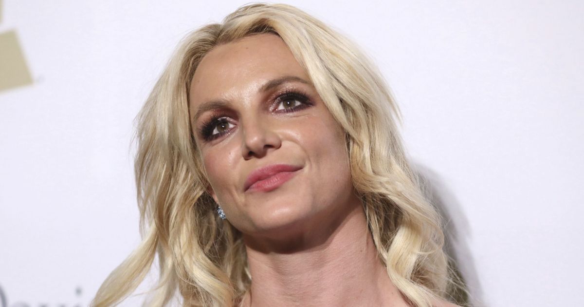 Суд разрешил Бритни Спирс самостоятельно нанять адвоката в деле об ...