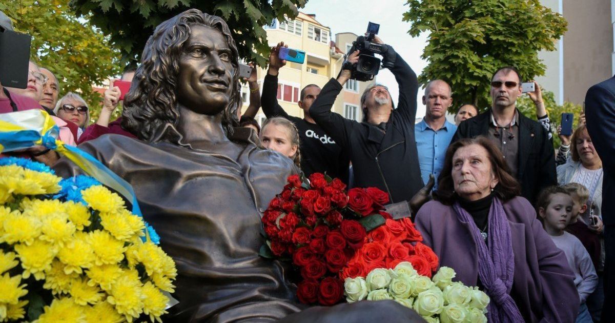 Мама Кузьми про те, як тяжко переживала смерть сина: "Ще трішки, і вже була би з Андрієм"