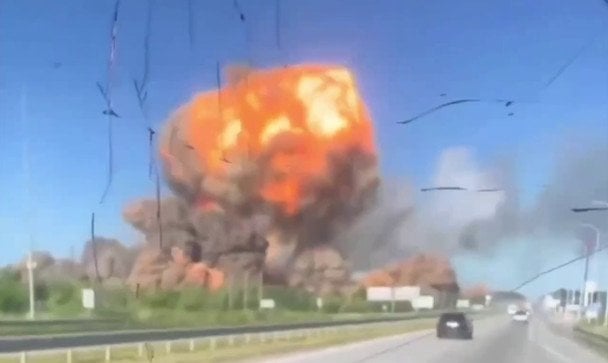 Взрывы возле Житомира: полностью уничтожены два производственных помещения