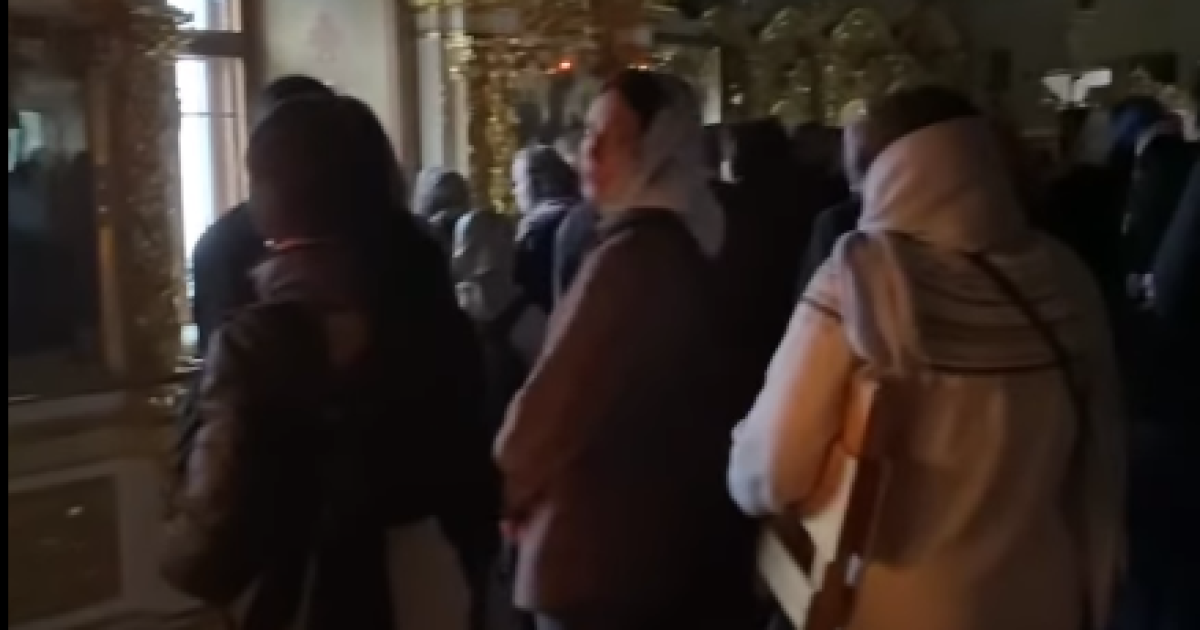 Пробуждается матушка-Русь": СБУ и полиция изучают видео из Киево-Печерской лавры с молитвой за Россию