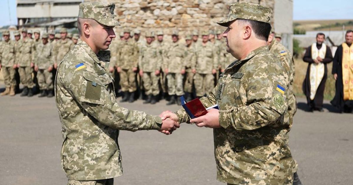 Полторак поздравил военных с Днем танкиста. / © Министерство обороны Украины