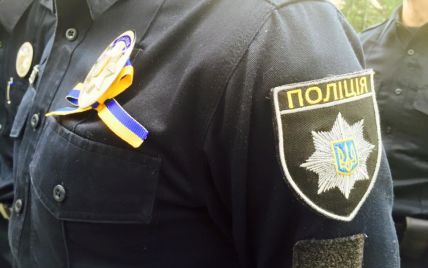 В Киеве мужчина на Lexus сбил полицейского